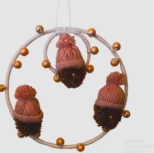 Holiday Wreath in pink Gnome